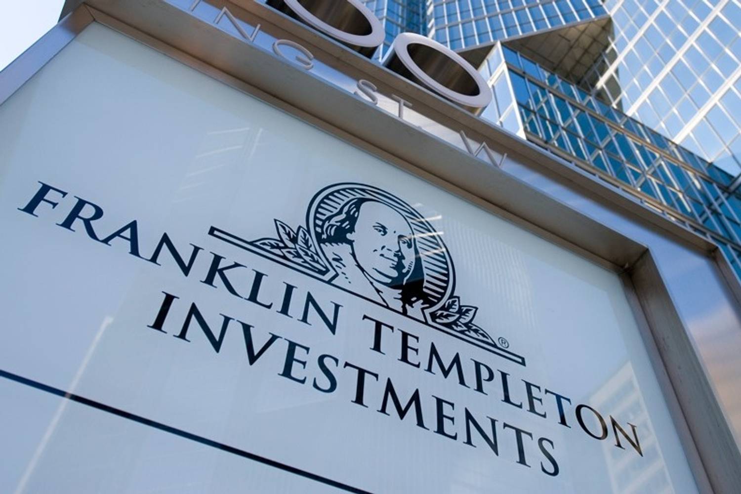 SOL ETF Is Coming Soon? Expectations Grow After a $1.5-Trillion Asset Manager Gives Solana Network Lots of Praise